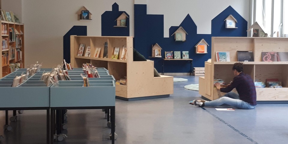 De voorleeshoek in Bib Vrede. De voorleeshoek in Bib Vrede.